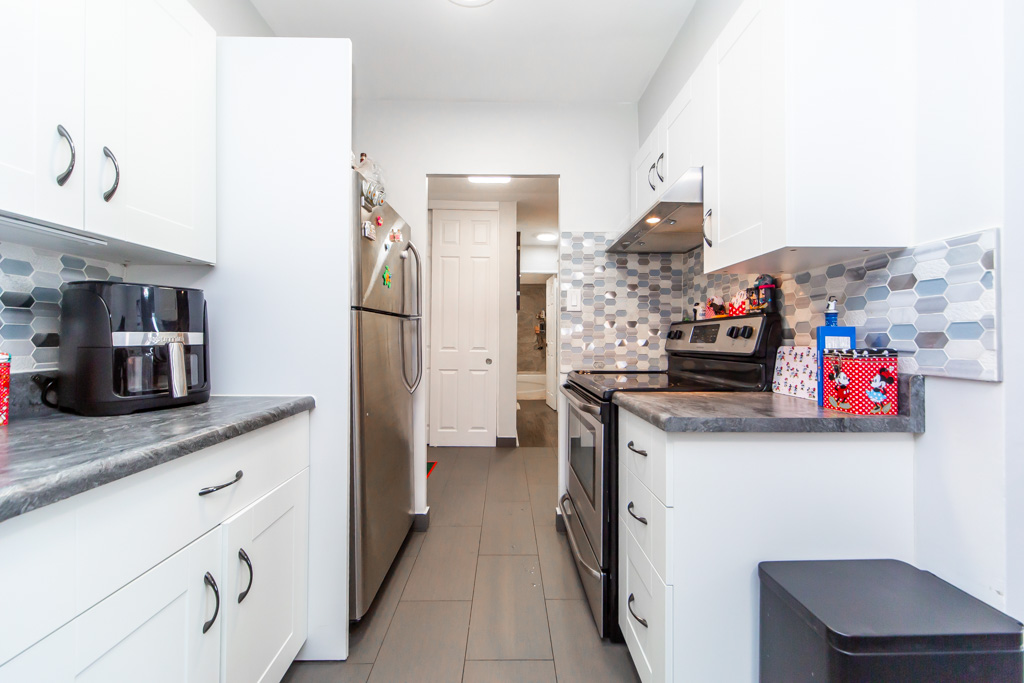 2106-85-emmet-ave-york-23