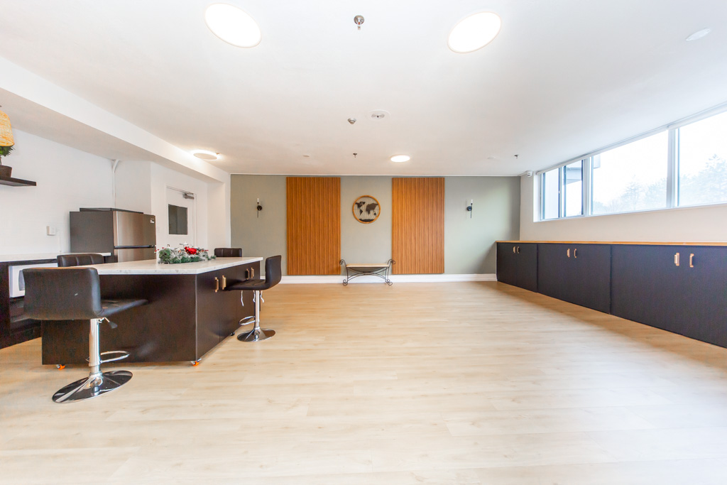 2106-85-emmet-ave-york-41