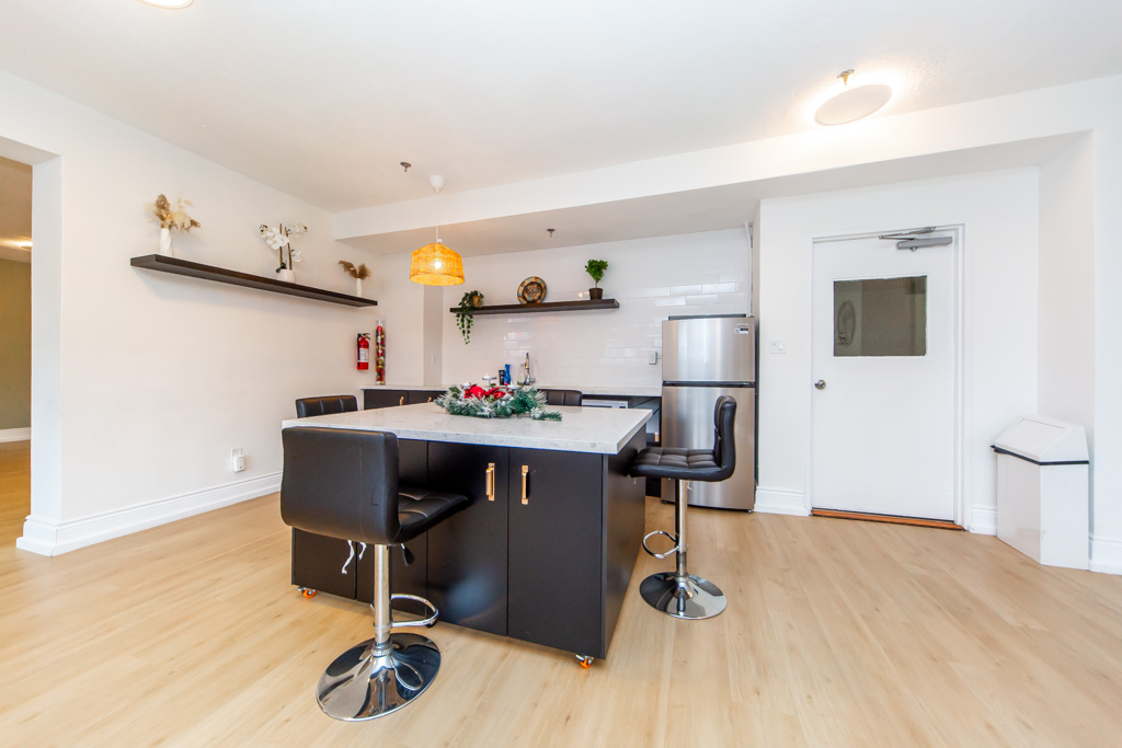 2106-85-emmet-ave-york-42