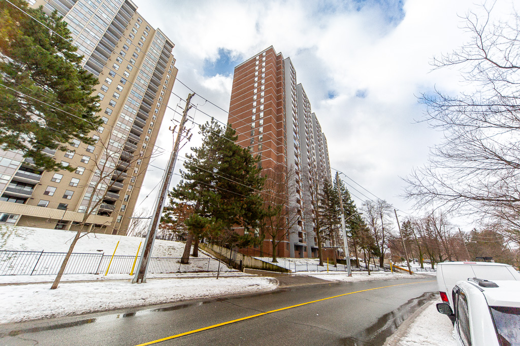 2106-85-emmet-ave-york-52