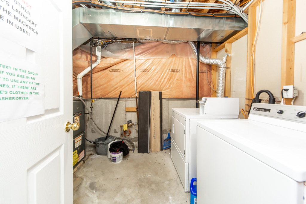 377-assiniboine-rd-north-york-36