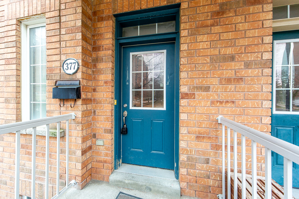 377-assiniboine-rd-north-york-7