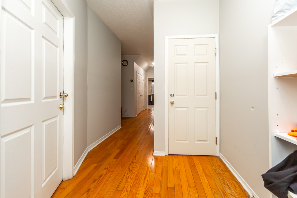 377-assiniboine-rd-north-york-9