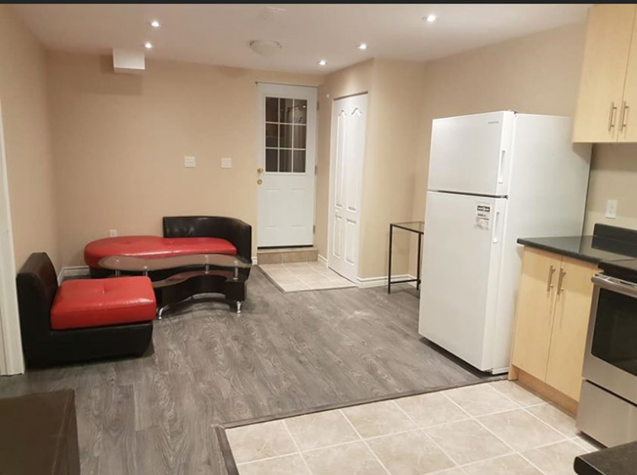 5355-tenth-line-w-mississauga-basement-1