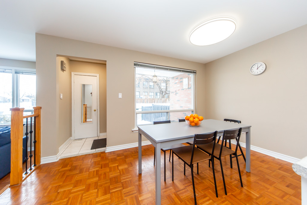 1-61-ardglen-dr-brampton-11