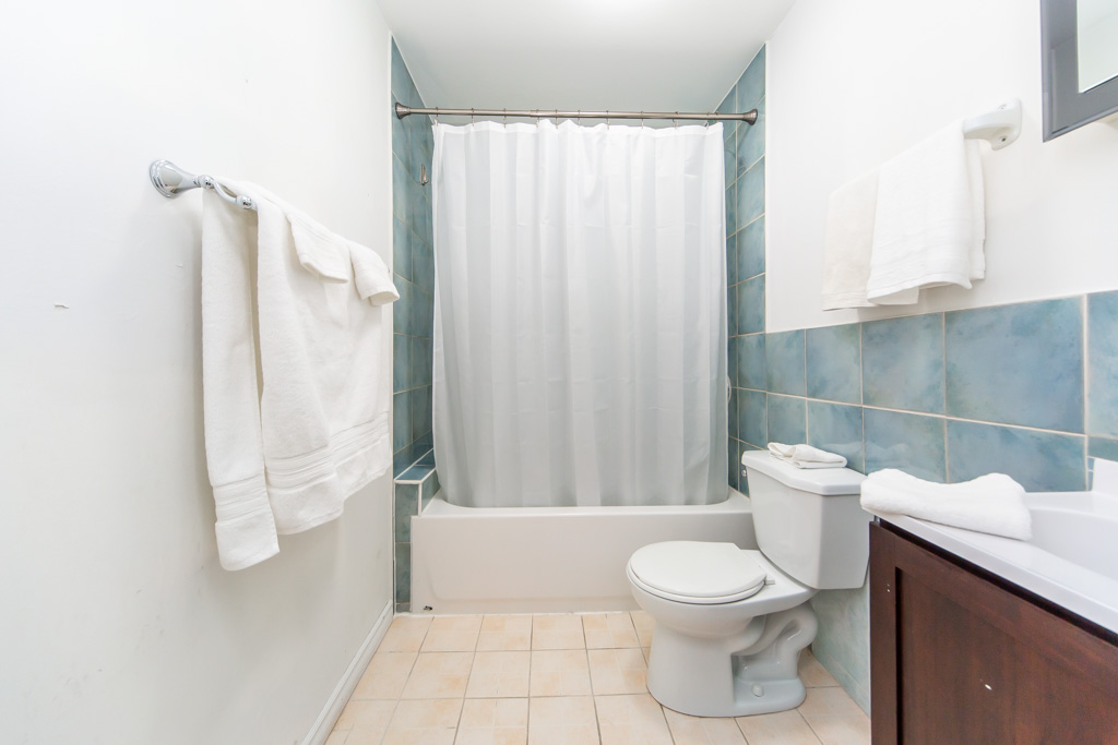 1-61-ardglen-dr-brampton-33