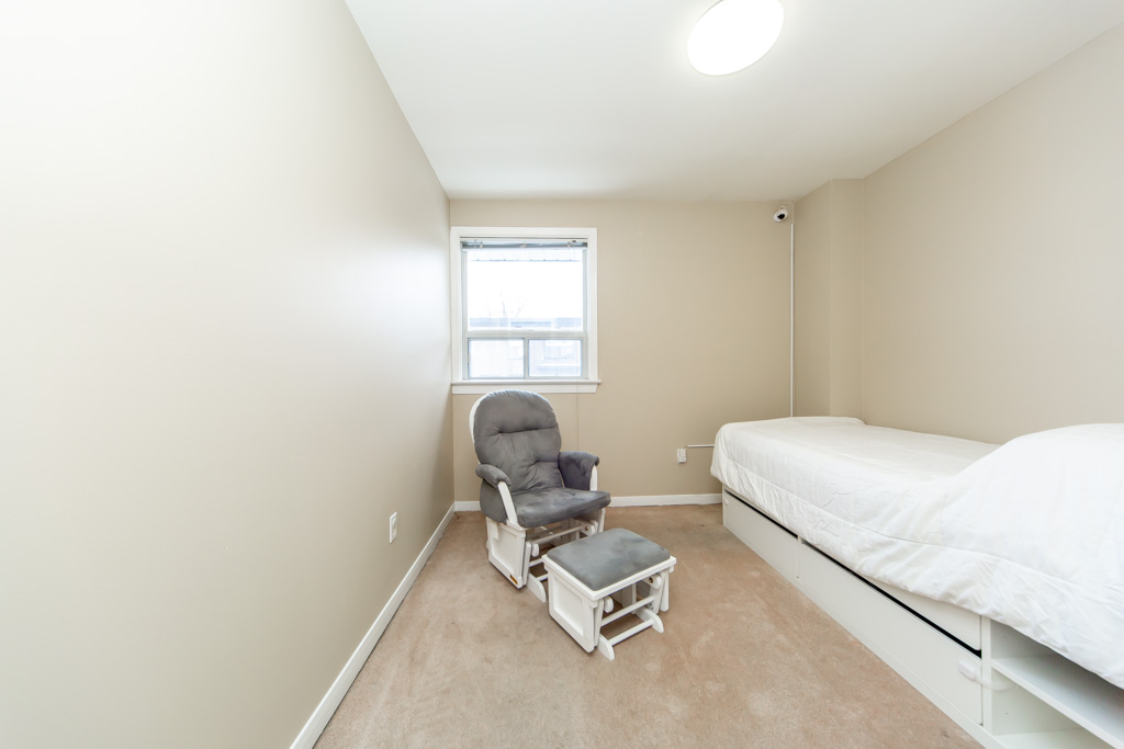 1-61-ardglen-dr-brampton-38