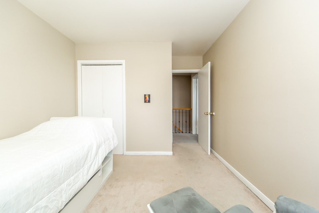 1-61-ardglen-dr-brampton-40