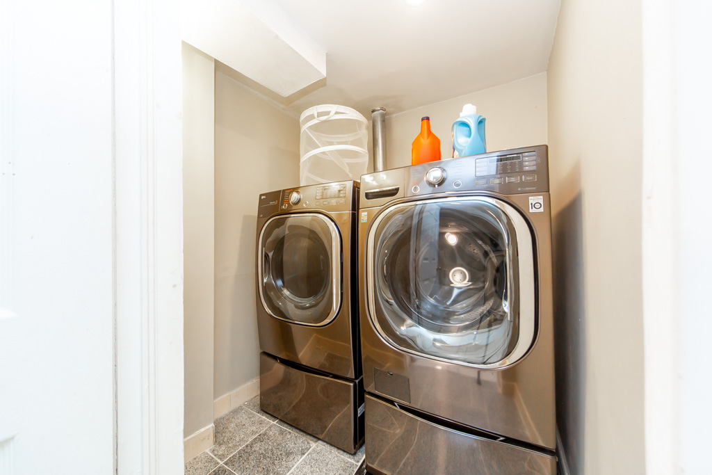 1-61-ardglen-dr-brampton-45