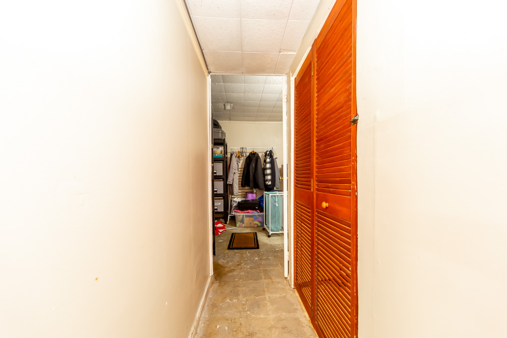 1-61-ardglen-dr-brampton-50