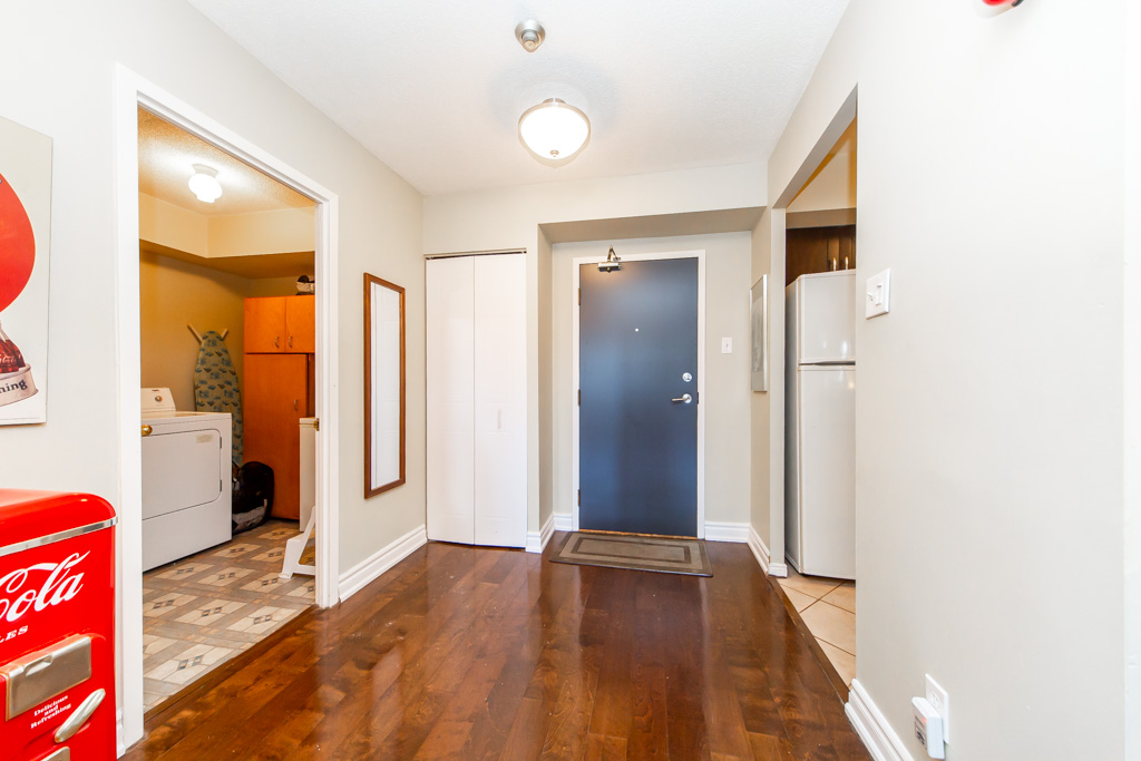 202-1665-pickering-parkway-pickering-18