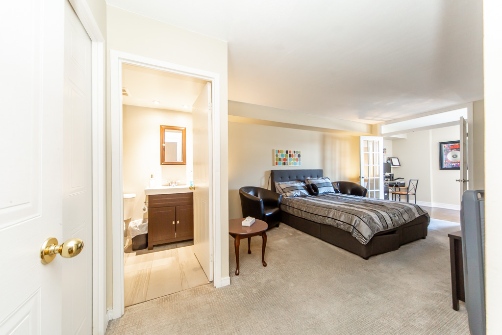 202-1665-pickering-parkway-pickering-22