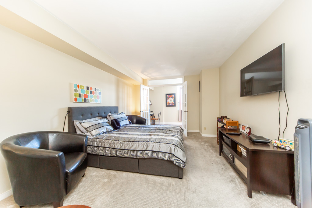 202-1665-pickering-parkway-pickering-23