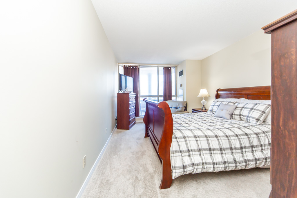 202-1665-pickering-parkway-pickering-31