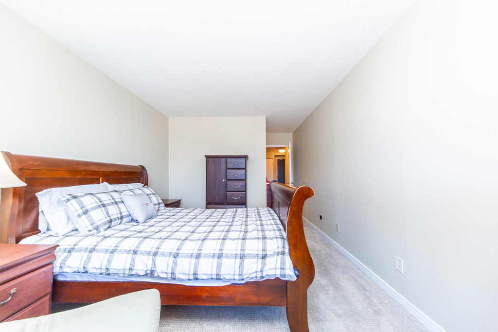 202-1665-pickering-parkway-pickering-33