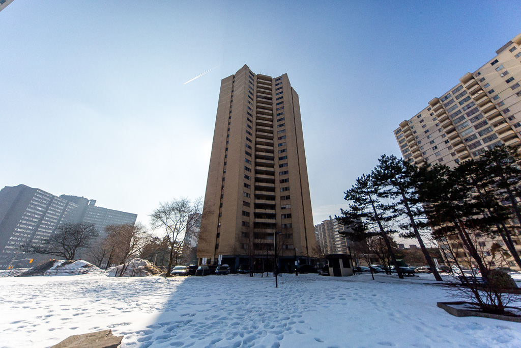 2101-330-dixon-rd-etobicoke-10