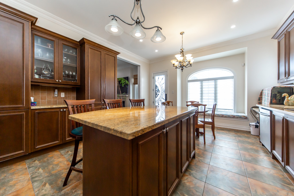 136-manley-ave-stouffville-16