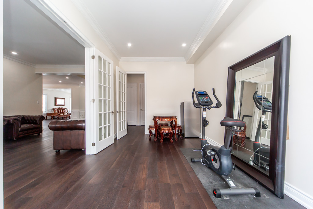 136-manley-ave-stouffville-23