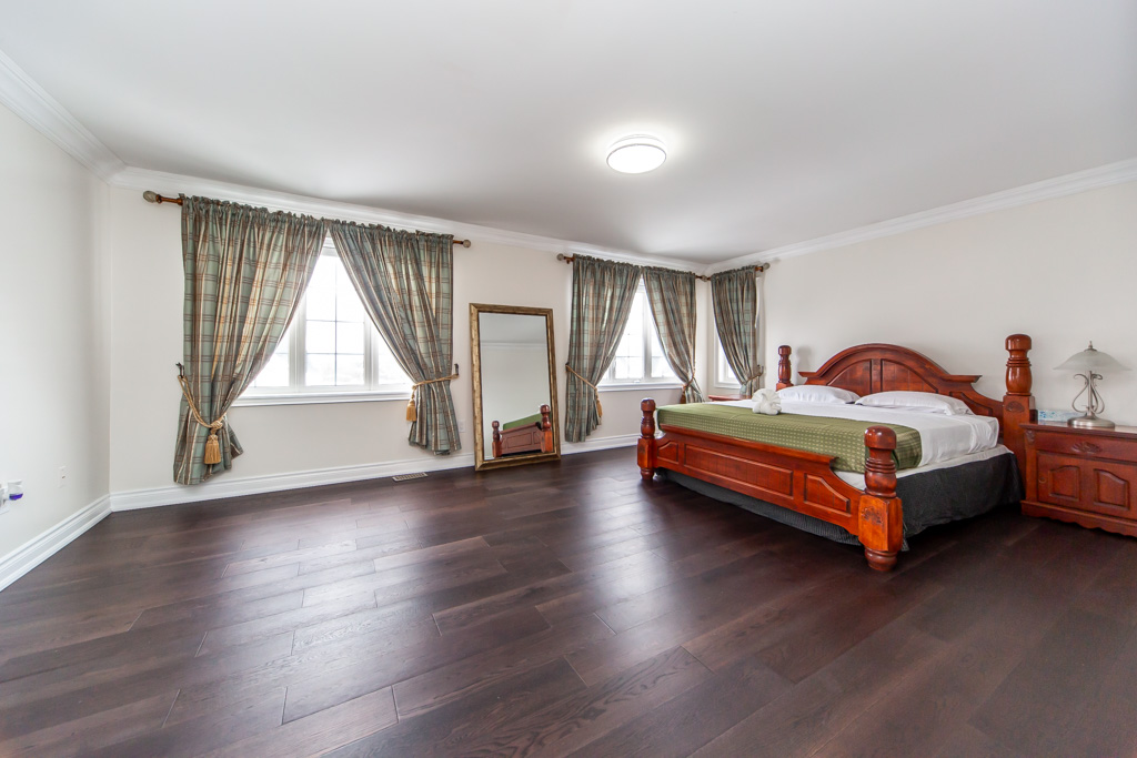 136-manley-ave-stouffville-29