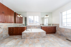 136-manley-ave-stouffville-32