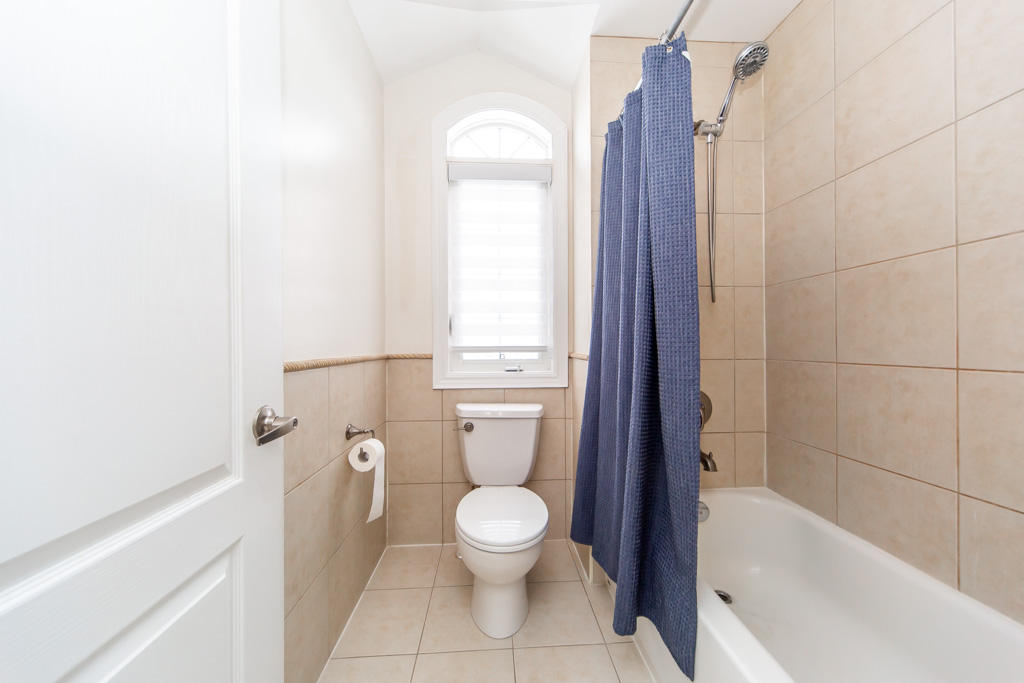 136-manley-ave-stouffville-37