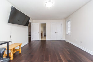 136-manley-ave-stouffville-39