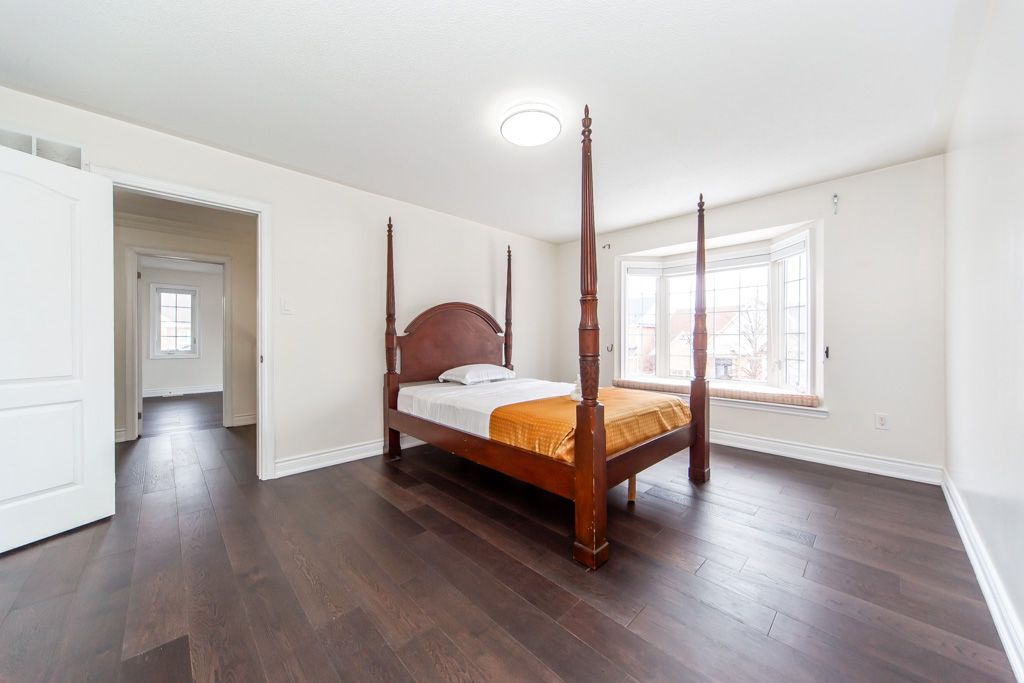 136-manley-ave-stouffville-41