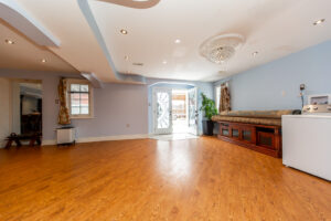 136-manley-ave-stouffville-48