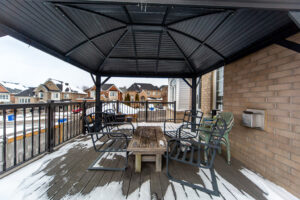 136-manley-ave-stouffville-60