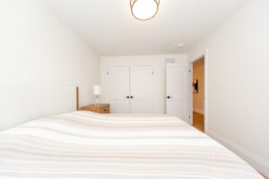 6-100-watershore-dr-hamilton-42