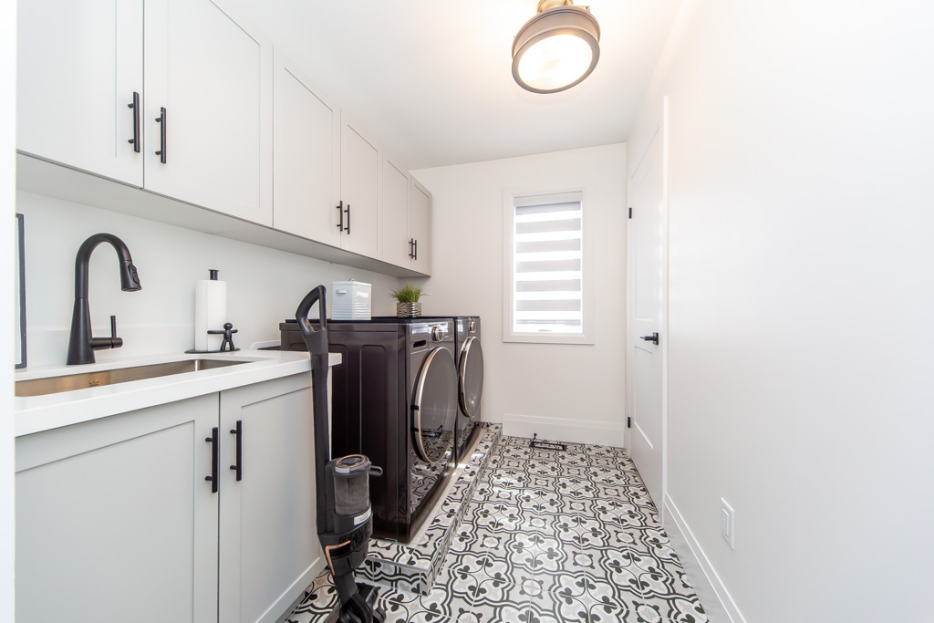 6-100-watershore-dr-hamilton-43