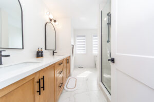 6-100-watershore-dr-hamilton-44