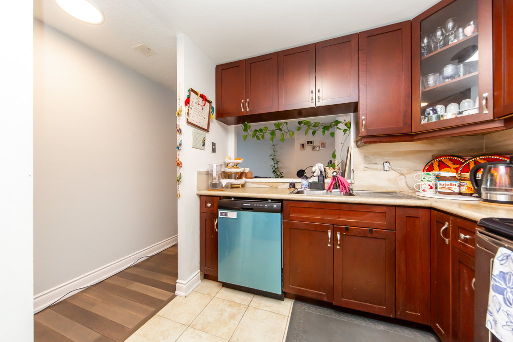 2706-4205-shipp-dr-mississauga-20