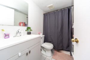 2706-4205-shipp-dr-mississauga-26