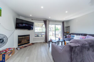 12-greenhills-sq-brampton-10