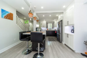 12-greenhills-sq-brampton-17