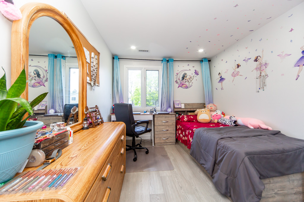 12-greenhills-sq-brampton-32