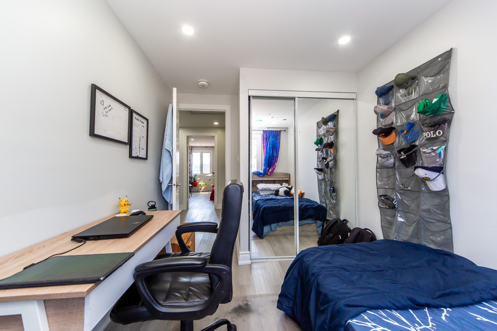 12-greenhills-sq-brampton-35