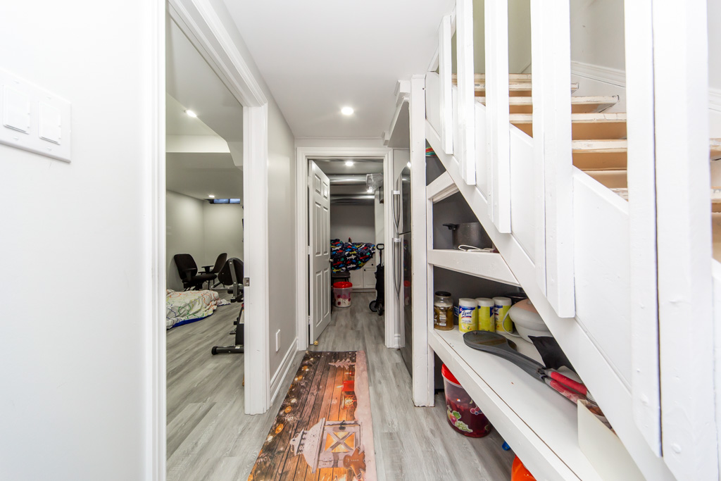 12-greenhills-sq-brampton-38