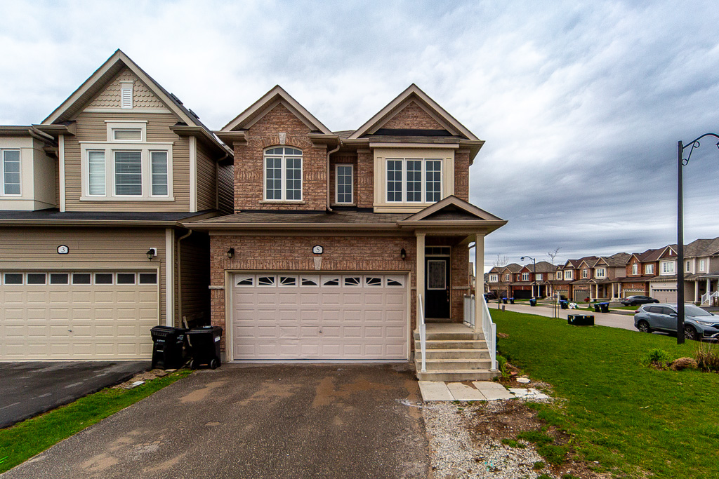 5-hutton-cres-angus-4