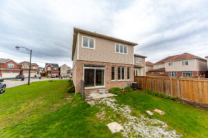 5-hutton-cres-angus-49