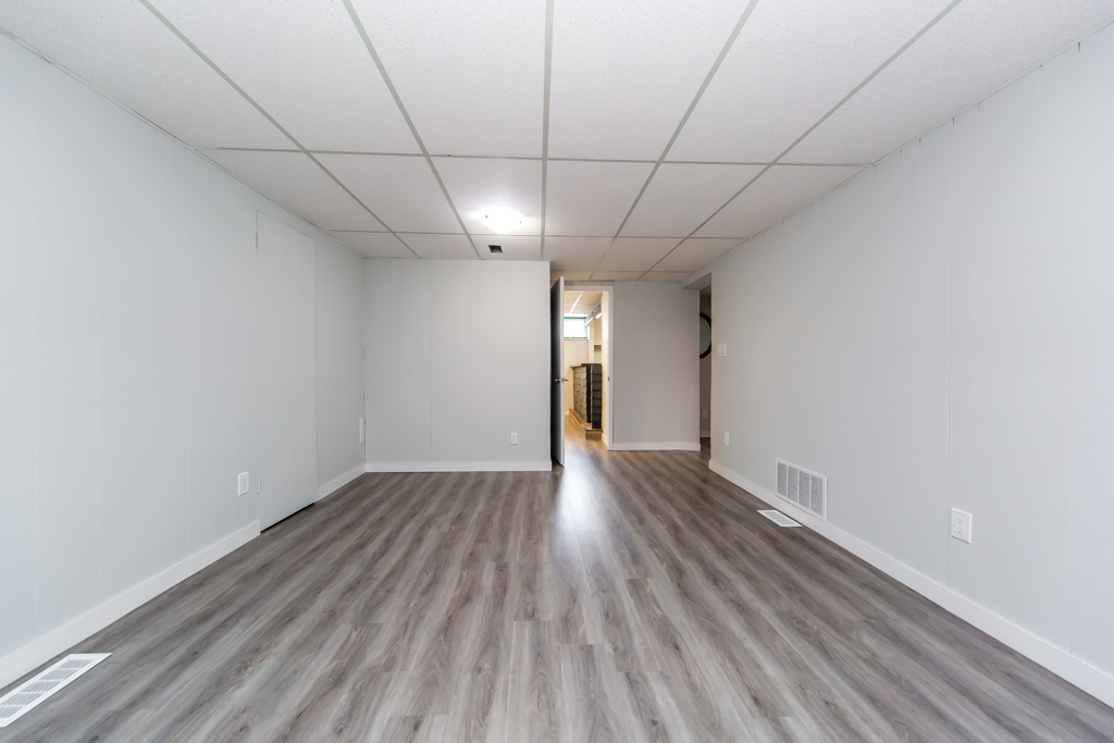 131-west-deane-park-dr-toronto-34