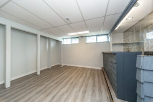 131-west-deane-park-dr-toronto-35