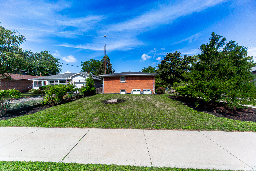 131-west-deane-park-dr-toronto-48